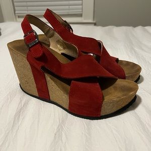 Goldstar Italian leather wedges
